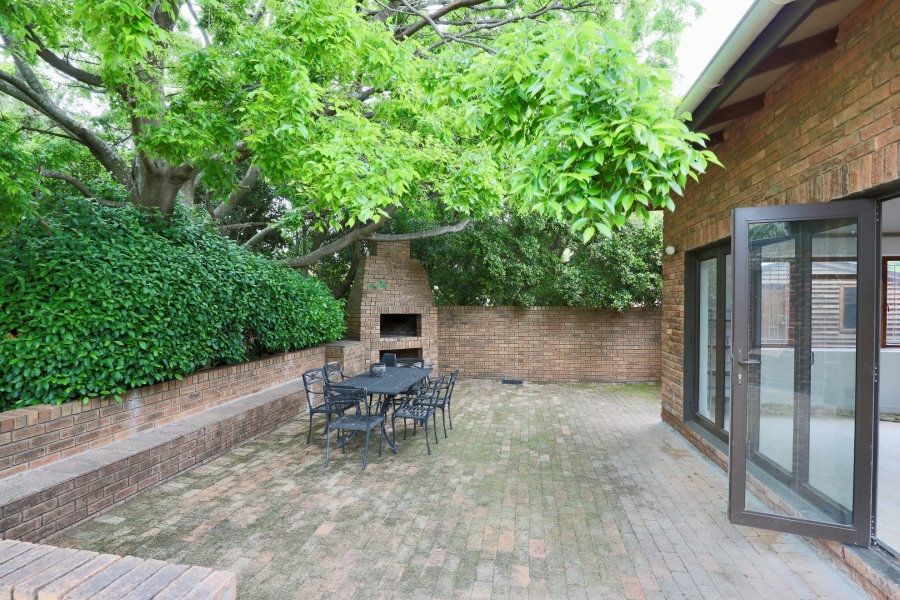 To Let 4 Bedroom Property for Rent in La Concorde Western Cape